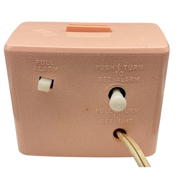 Vintage Westclox Bedside Alarm Clock Peach Retro USA Made Drowse Tested Working - Picture 4 of 6